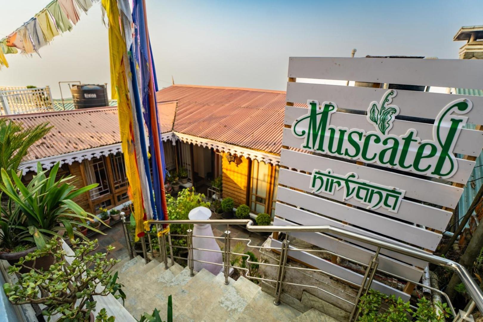 Muscatel Nirvana - At The Mall Road Darjeeling  Exterior photo