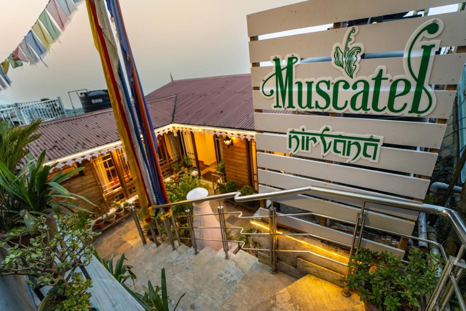 Muscatel Nirvana - At The Mall Road Darjeeling  Exterior photo