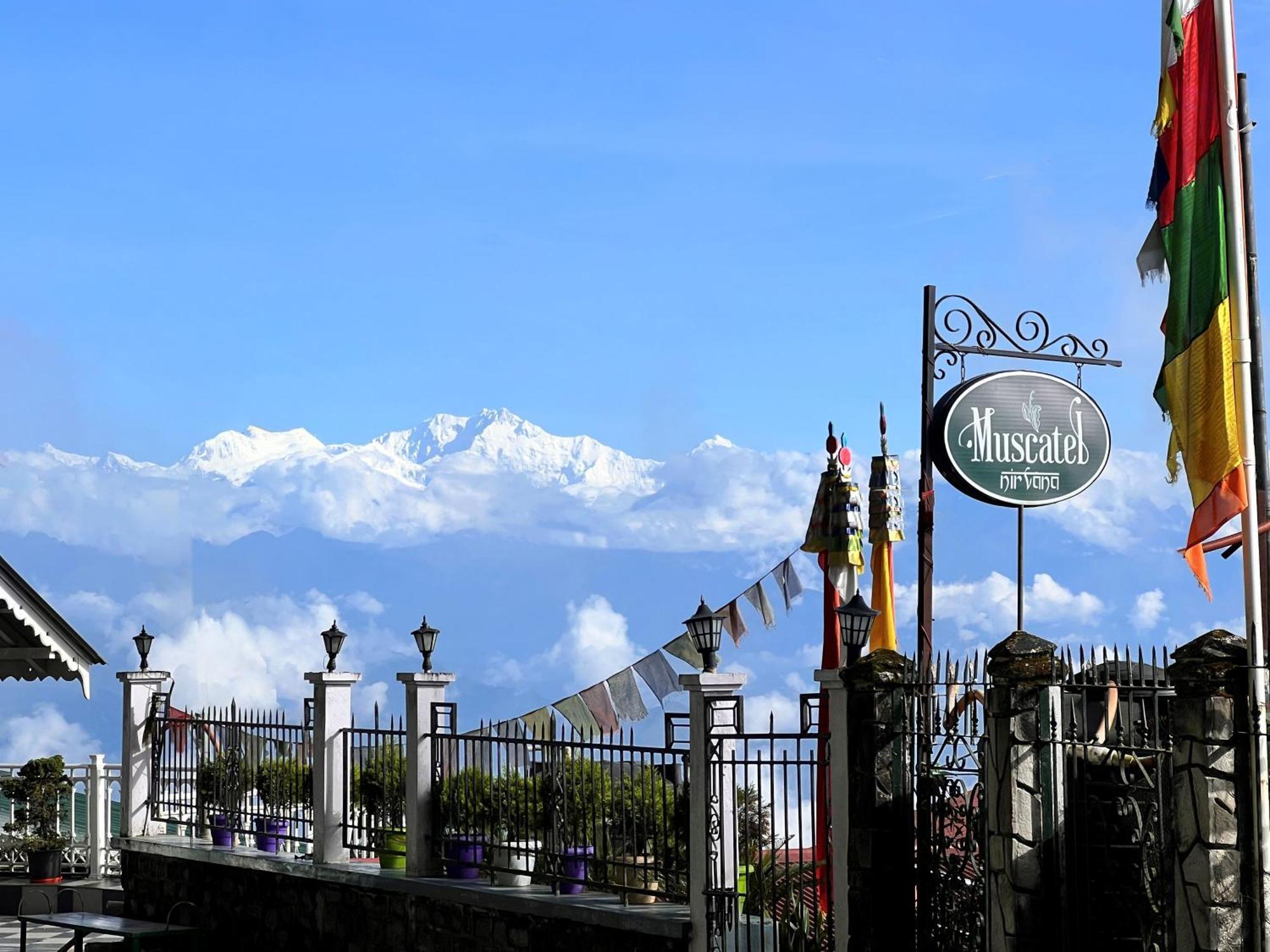 Muscatel Nirvana - At The Mall Road Darjeeling  Exterior photo